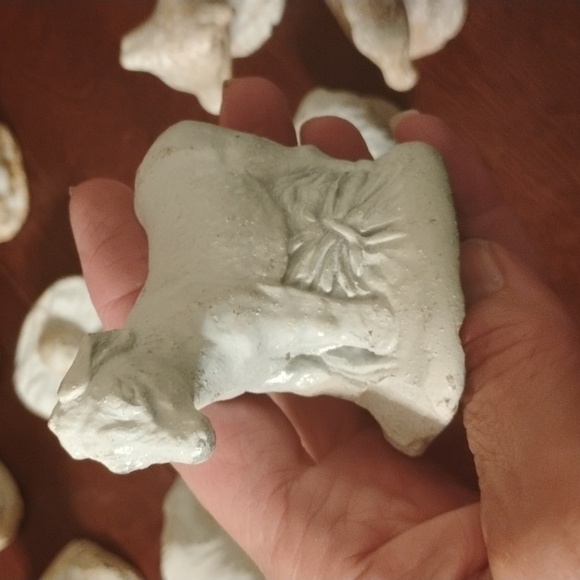 Holiday Christmas Handcrafted 11 Piece Nativity Figurine Set - Picture 12 of 12